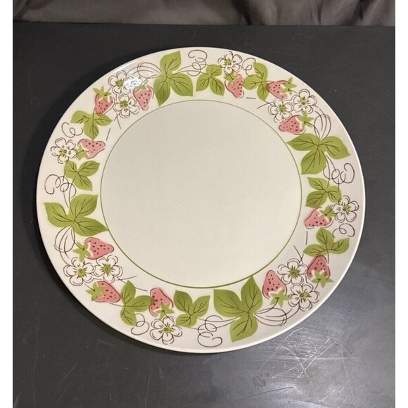 Mikasa Strawberries Large Serving Platter Carlsberry  Detergent Ovenproof 2011 - Picture 1 of 9